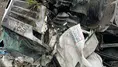 Burdur’da tır devrildi, araç hurdaya döndü! Sürücü mucize eseri kurtuldu