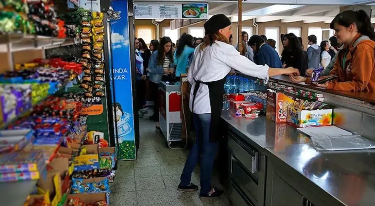 Okul kantinlerinde yeni dönem! Liste uzadı, artık bu ürünler satılmayacak