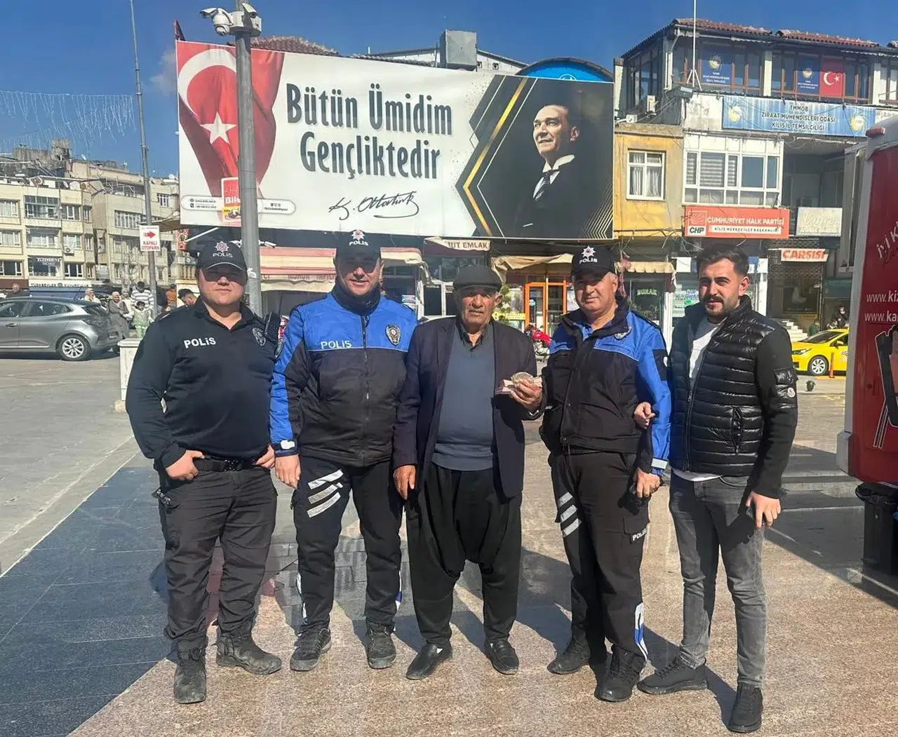 Kilis’te Dolandırıcılık Tehlikesi: Emekli Maaşı ve Bilezikler Güvende