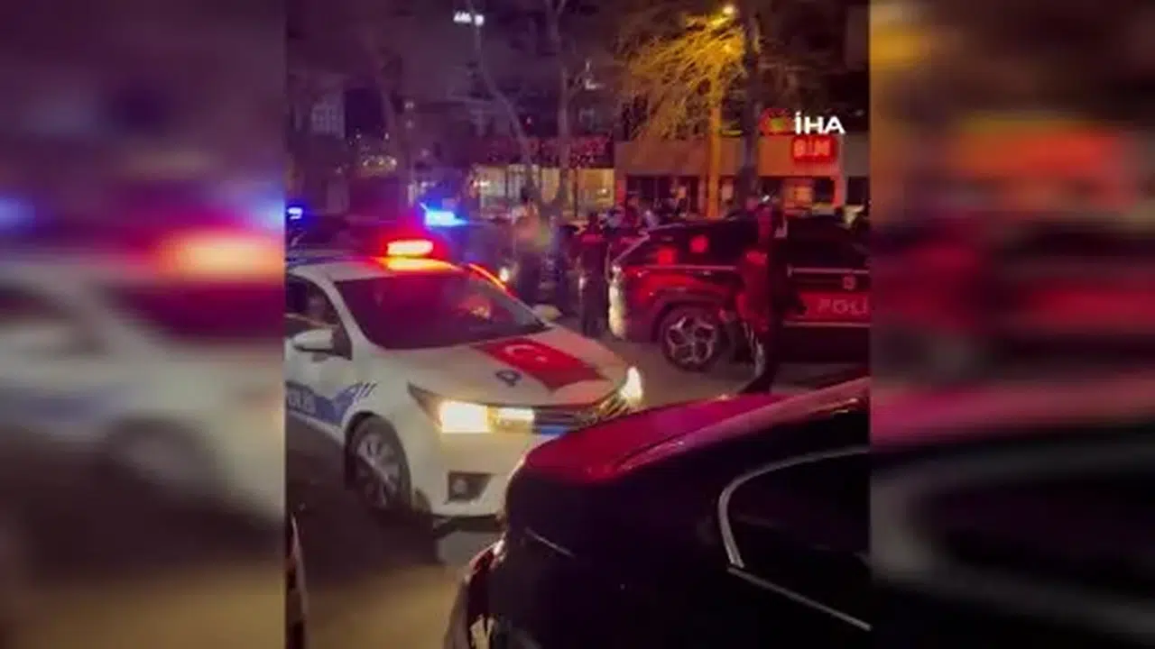 Polisten Kaçamadılar! Esenyurt’ta Çalıntı Araçta Uzun Namlulu Silah Şoku