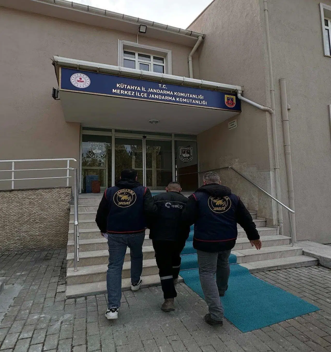 Arananlar tek tek yakalandı: Kütahya’da 97 kişilik liste temizlendi