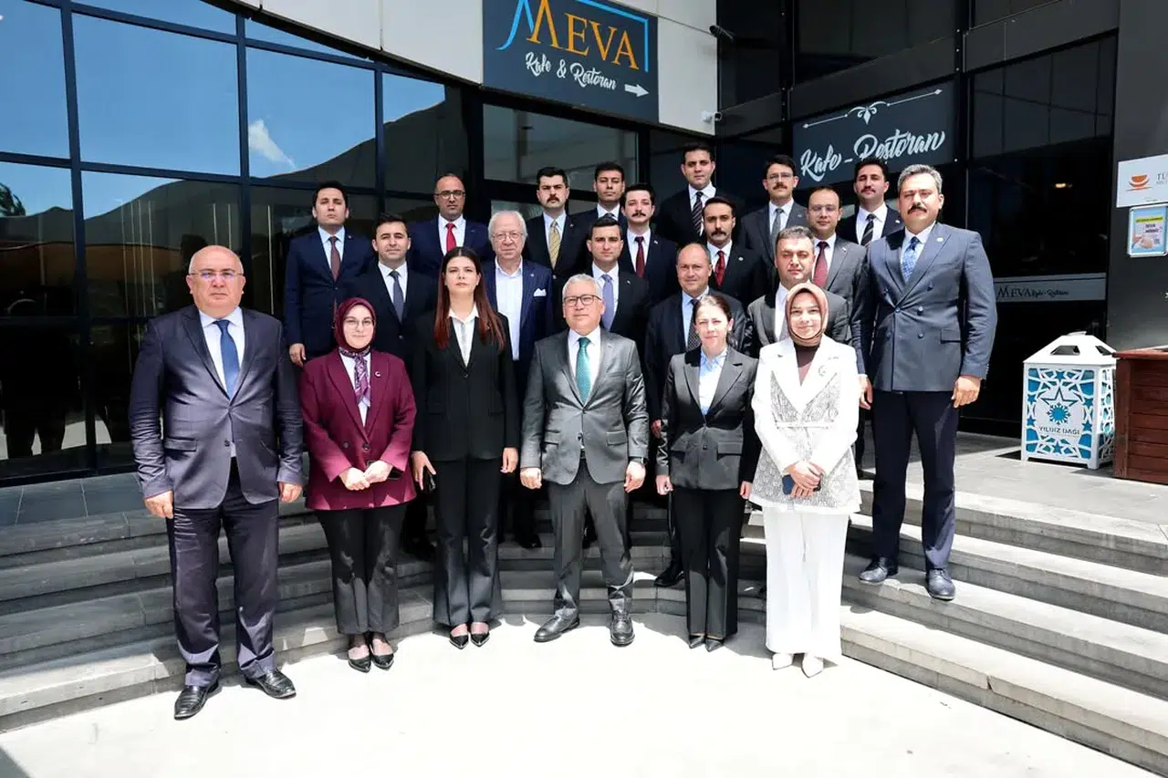 Sivas'ta Köyler İçin Dev Karar! Vali Şimşek Listeyi Tek Tek Onayladı!