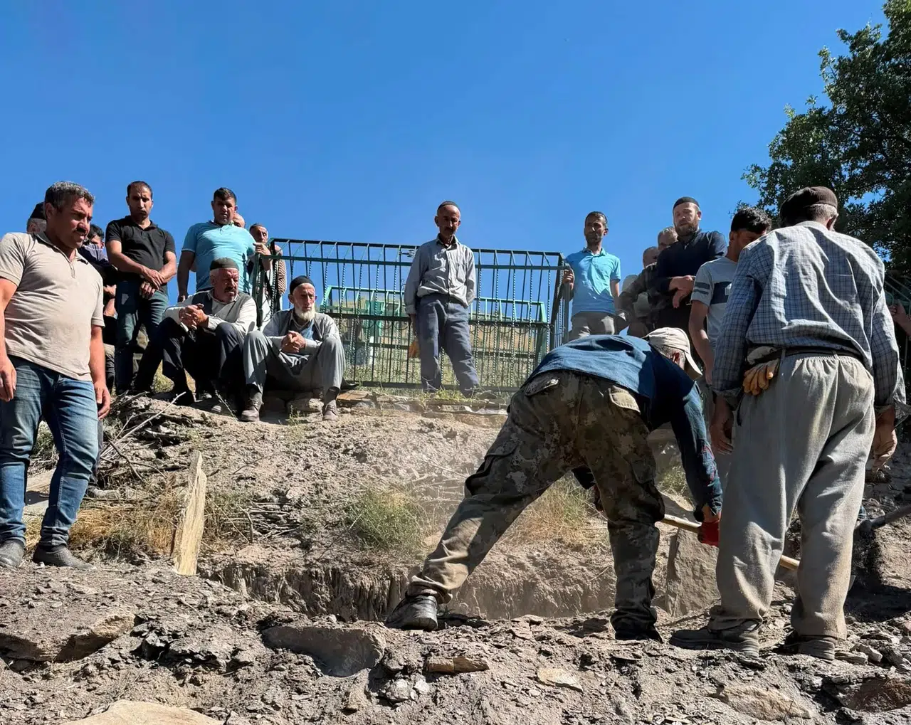 Bitlis'te Dehşet Anları! Cani Koca Eşini Vurdu, Mahkemeden Şok Karar