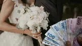 Evlenecek gençler dikkat! Faizsiz evlilik kredisi şartları değişti...