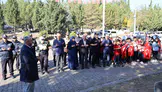 Karabük’te duygulandıran anma! Öğrenciler şehit polis için dua etti