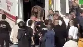 İade Gerginliği: Hamile Mağaza Çalışanına Bıçaklı Saldırı Dehşeti!