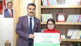 Türkiye Birincisi Sümeyye Azra Koçyiğit’ten Millî Eğitim Müdürü Erdoğan’a Ziyaret