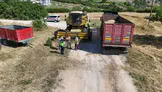 Jandarma Tarlaya İndi! Hasat Yapan Çiftçilere Hayati "Tanker" Uyarısı