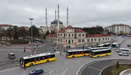 Emekliye Ücretsiz Ulaşımda Yeni Karar: Yaş Şartı Resmen Değişiyor