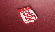 Sivasspor - Muğlaspor Maçında İlk Yarı Sona Erdi: VAR Kararları ve Karşılıklı Goller Damga Vurdu!