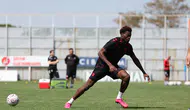 Sivasspor Deplasman Mesaisine Başladı: Keçiörengücü Maçı Hazırlıkları Ziya Erdal Yönetiminde Start Aldı!
