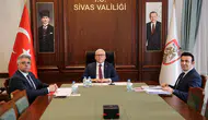 Sivas Valisi Yılmaz Şimşek, Sosyal Yardımlaşma ve Dayanışma Vakıfları Toplantısına Katıldı