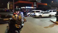 Öğretmenevi Önünde Gergin Anlar! Polis Kavgayı Ayırdı