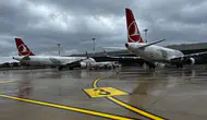 İstanbul'a İnemediler! İki Yolcu Uçağı Başka Havalimanına Yönlendirildi