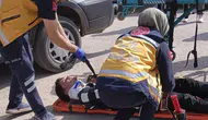 Adıyaman'da İki Otomobil Çarpıştı! Sürücülerden Biri Yaralandı