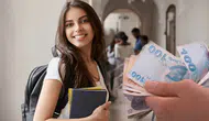 Üniversiteyi Kazanan Gençlere 20 Bin TL Eğitim Desteği
