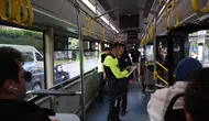 Şiddetli Yağışta İçi Göle Dönen Halk Otobüse Ceza Kesildi!