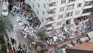 Maltepe’de 7 katlı binanın alttaki 3 katı çöktü acı haber geldi