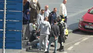 Samsun'da Motosiklet Kavşakta Devrildi! Sürücü ve Yolcu Sürüklendi