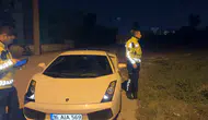Lüks Araçla Polisten Kaçtı Çalılıkta Uyurken Yakalandı