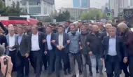 Kemal Kılıçdaroğlu destekçileri CHP Genel Merkezi'ne yürüdü