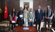 Kangal’da Umre Ödüllü Bilgi Yarışması Başarısı Olan Öğrencilere Ödül