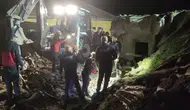 Sivas'ta çöken çatının altında kalan 13 hayvan telef oldu