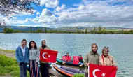 Serpincik Göleti’nde 19 Mayıs Coşkusu: Gençlerden Bayraklı Kano Gösterisi