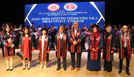 Sivas’ta 52 ve 53 Yaşında Üniversite Mezunu Oldular