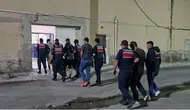 Şehir Şehir Gezen "Otostopçu" Çete Sivas'ta Çöktü! Ele Geçenler Şok Etti!