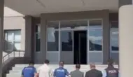 Sivas’ta Göçmen Kaçakçılığı Operasyonu: 8 Düzensiz Göçmen Yakalandı, 3 Kişi Tutuklandı