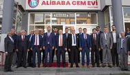 Sivas'ta Siyasi Bomba! Ümit Özdağ'ın Yanındaki O İsim Herkesi Şaşırttı!