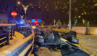 Takla atan araç hurda yığınına döndü