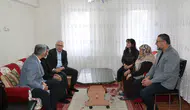Babalar Günü’nde Anlamlı Ziyaret: Vali Şimşek Şehit Babası İsa Yurt’un Gönlünü Aldı