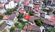 Sivas'ta Görenler Dönüp Bir Daha Bakıyor! Çatıyı O Halde Görenler...