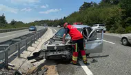 Edremit Yolunda Korkutan Kaza! Kontrolden Çıkıp Refüje Böyle Saplandı