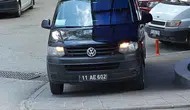 Bilecik'te Kaldırıma Park Eden Resmi Araç Yayaları Çileden Çıkardı
