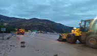 Koyulhisar’da Sel ve Heyelan: Kapanan D-100 Yolu Yeniden Açıldı