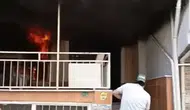 Bursa’da Alevler Yükseldi! Mahalleli İtfaiyeyi Beklemeden Koştu