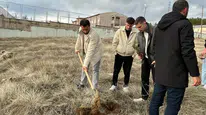Öğrenciler 40 Fidan Dikerek Çevre Bilinci Oluşturdu
