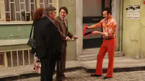 “Seksenler” dizisinin “Ergün Plak” karakteriyle tanınan Serhat Kılıç evinde hayatını kaybetti