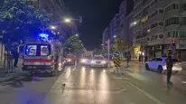 İnönü Bulvarı'nda Korkutan Kaza! İki Otomobil Kırmızı Işıkta Çarpıştı