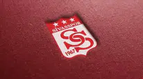 Sivasspor - Muğlaspor Maçında İlk Yarı Sona Erdi: VAR Kararları ve Karşılıklı Goller Damga Vurdu!