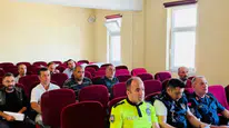 Hafik’te Taşımalı Eğitim Servis Şoförlerine Güvenlik Bilgilendirmesi