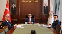 Sivas Valisi Yılmaz Şimşek, Sosyal Yardımlaşma ve Dayanışma Vakıfları Toplantısına Katıldı