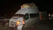 Sivas'ta Mevsimlik İşçileri Taşıyan Minibüsle Otomobil Çarpıştı