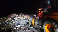 Sivas-Erzincan Yolunda Tır Devrildi