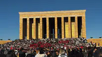 Sivaslı Üniversite Öğrencilerinden Anıtkabir’de LÖSEV’e Destek
