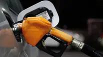 Benzine üst üste ikinci indirim: Tabelalar değişiyor