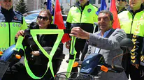 Türkiye'de Bir İlk: Sivas'ta Engellilere Reflektörlü Yelek